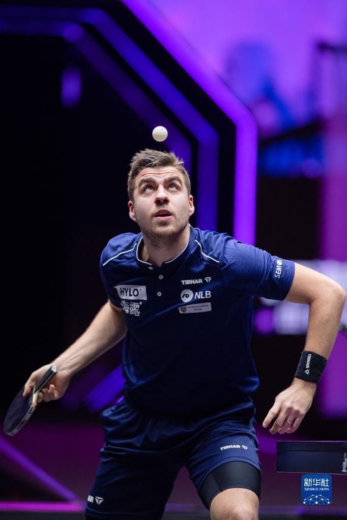 端和防守端 端和防守端