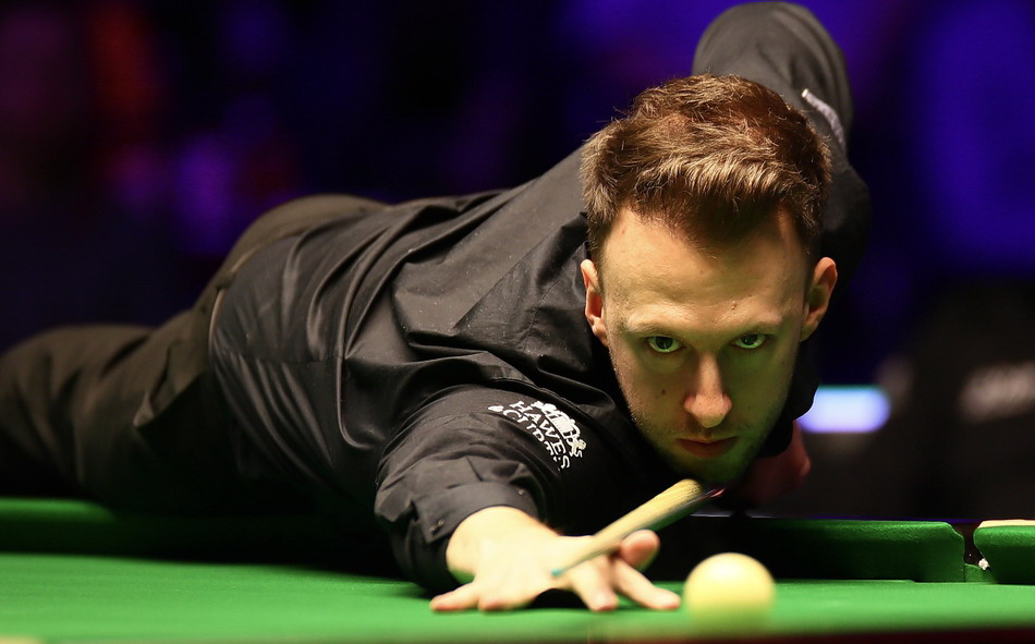 承受巨大的 承受巨大的