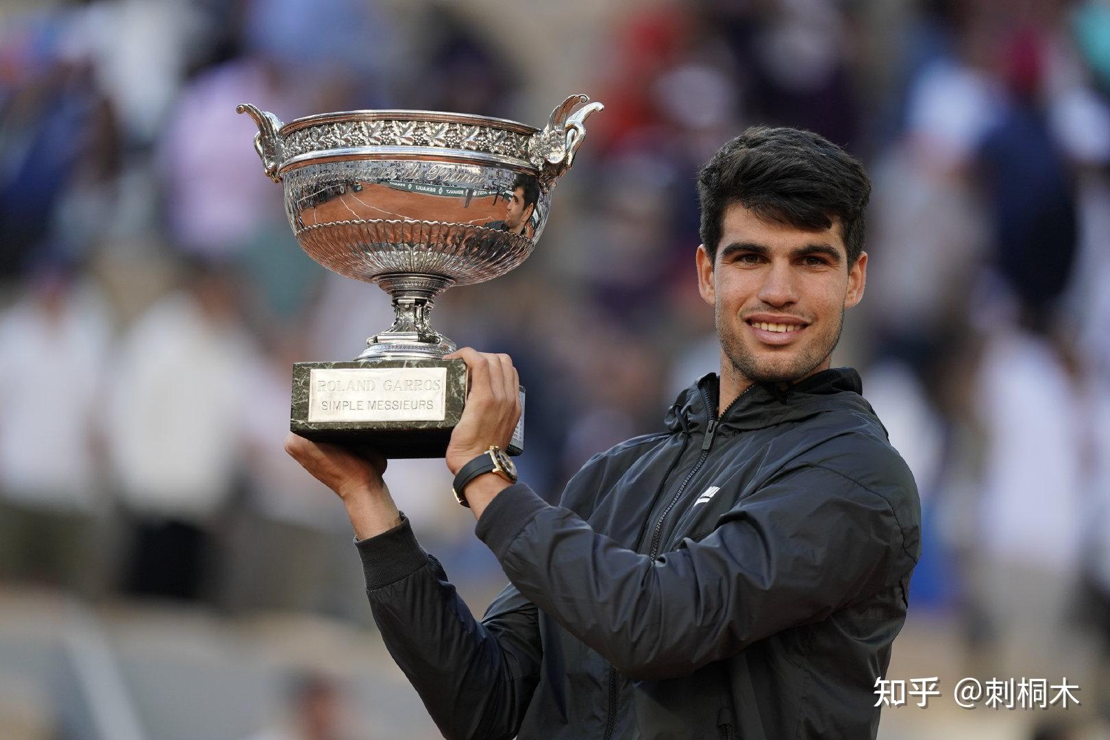 石榴籽杯 石榴籽杯